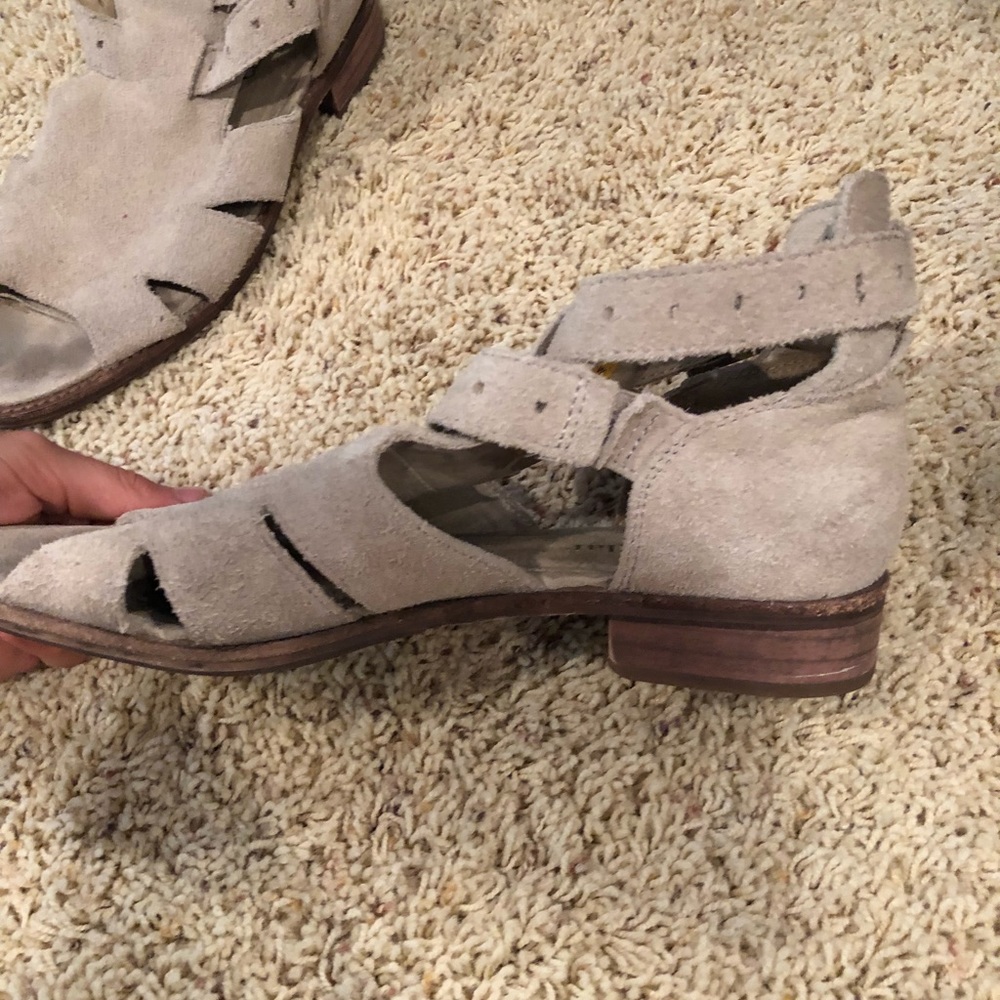 Caterpillar Sandals - Picture 4 of 6